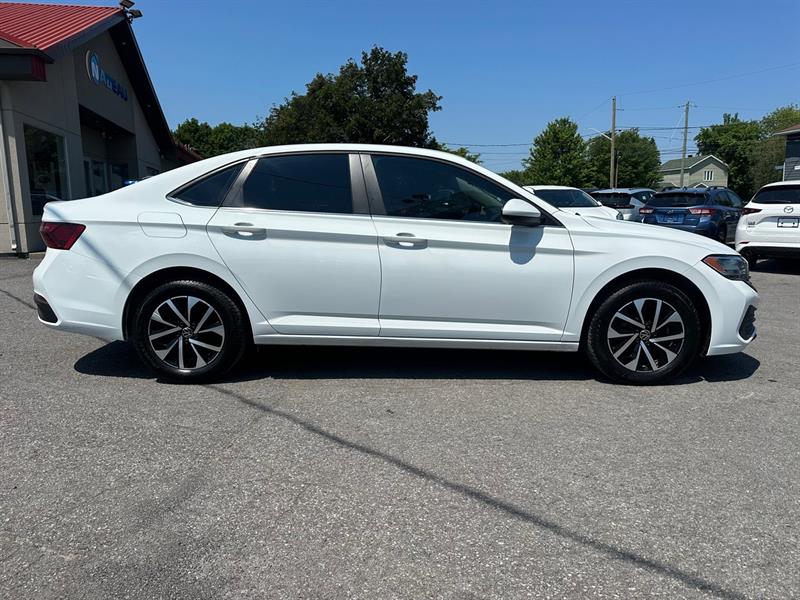 volkswagen Jetta 2023 - 11