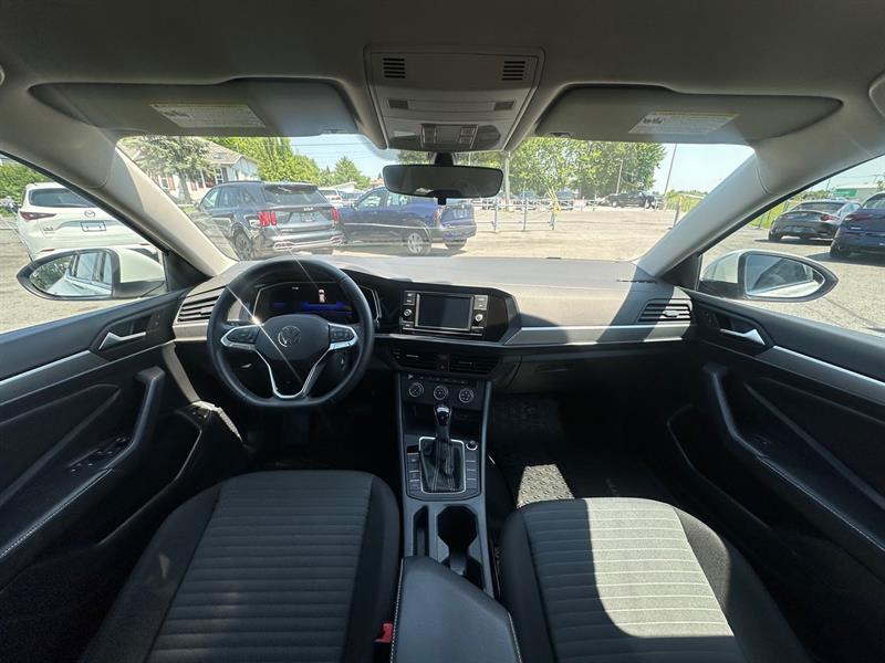 volkswagen Jetta 2023 - 14