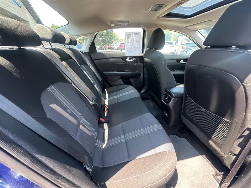 kia Forte 2023 - 12