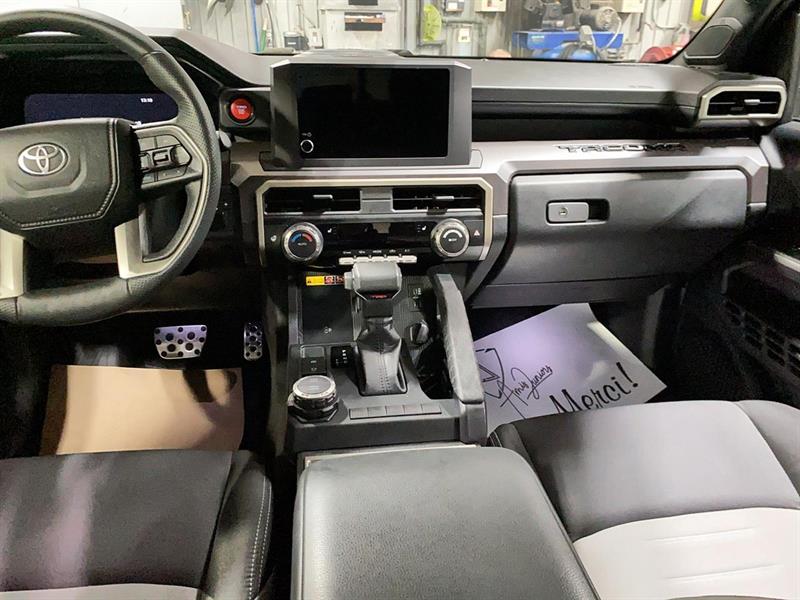 toyota Tacoma 2025 - 8