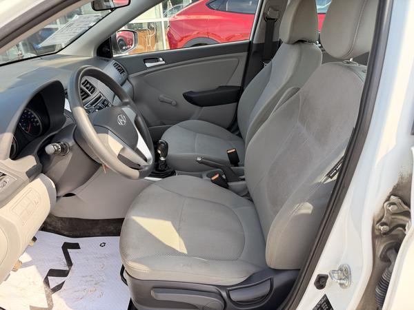 hyundai Accent 2014 - 11