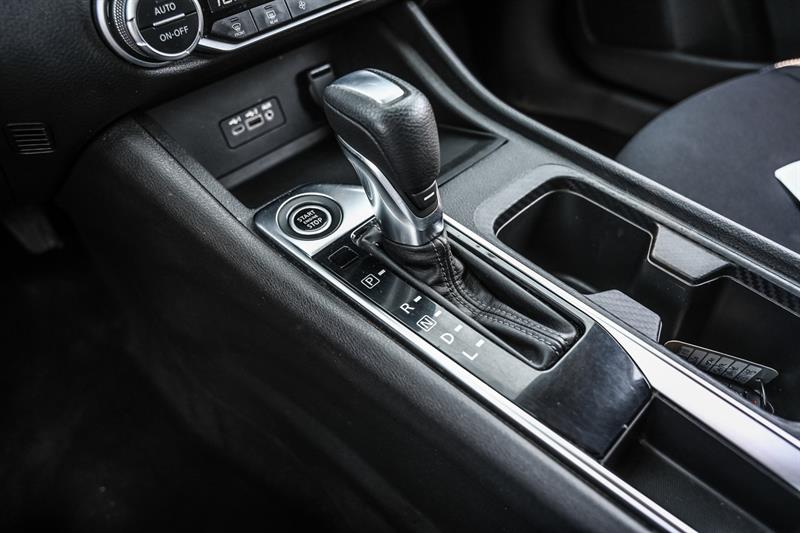 nissan Sentra 2020 - 13