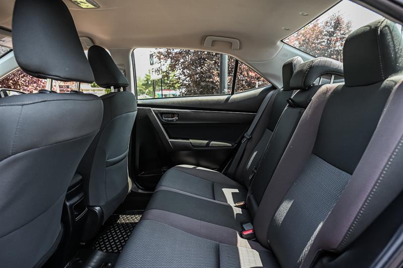 toyota Corolla 2018 - 17