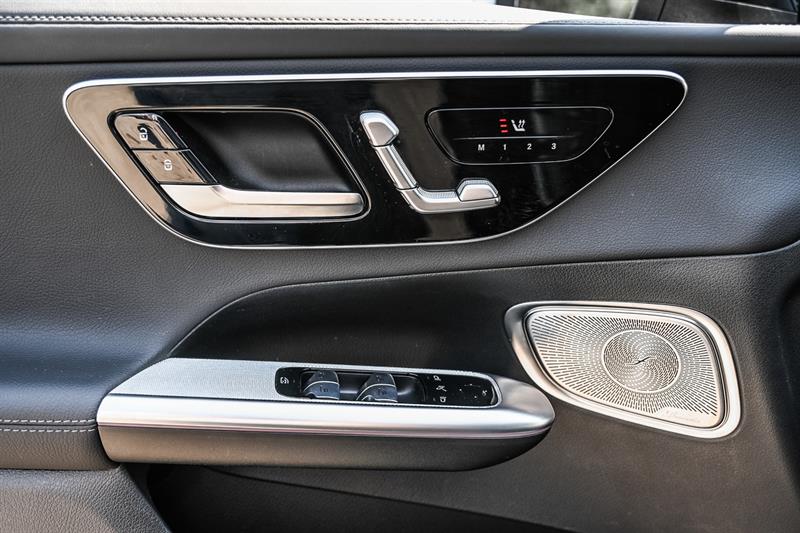 mercedes-benz GLC300 2025 - 18