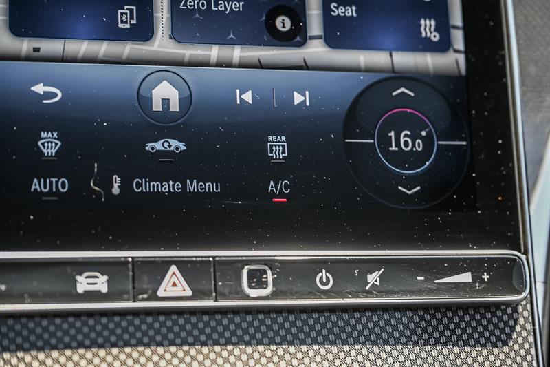 mercedes-benz GLC300 2025 - 24