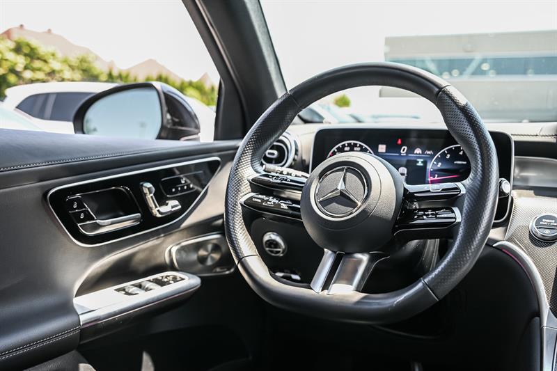 mercedes-benz GLC300 2025 - 27