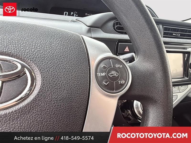 toyota Prius c 2016 - 13