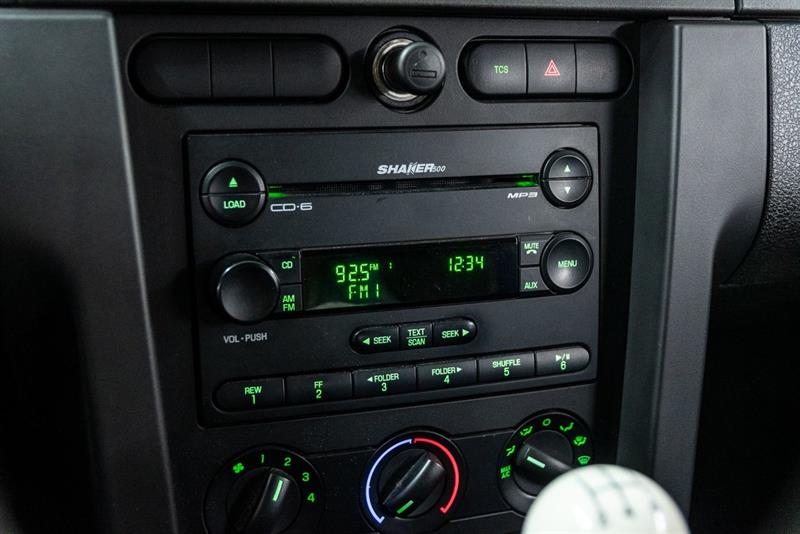 ford Mustang 2007 - 25