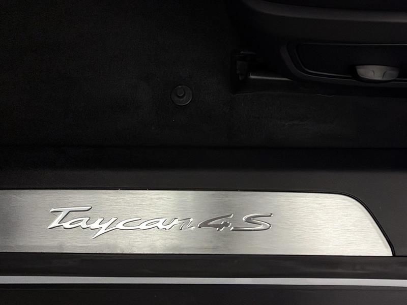 porsche Taycan 2022 - 32