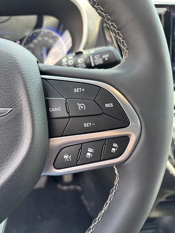 chrysler Pacifica 2025 - 15