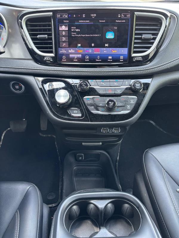 chrysler Pacifica 2025 - 16