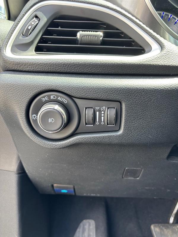 chrysler Pacifica 2025 - 19