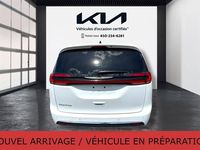 chrysler Pacifica 2025 - 22