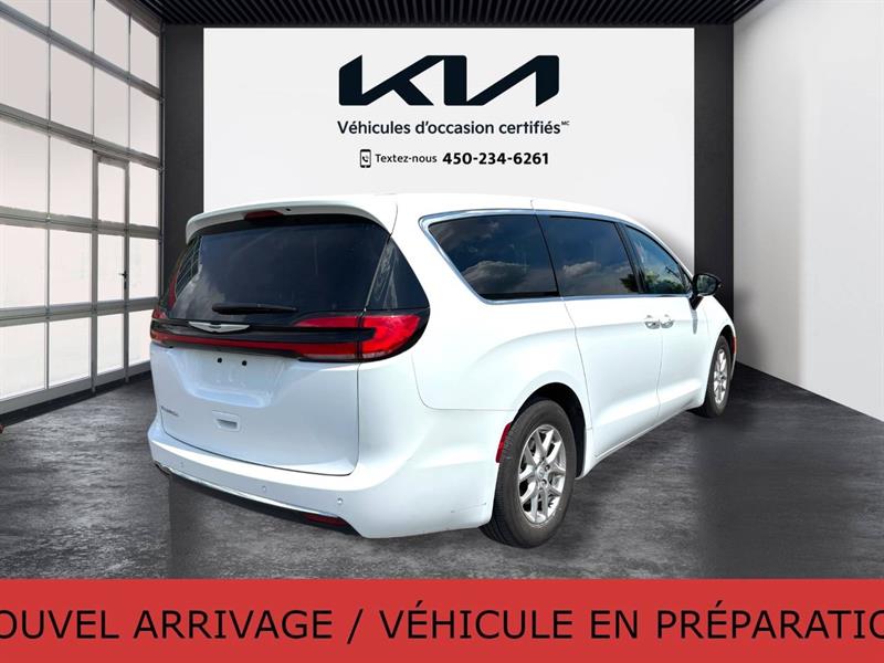 chrysler Pacifica 2025 - 24