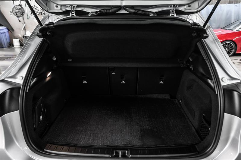 mercedes-benz GLA250 2022 - 16