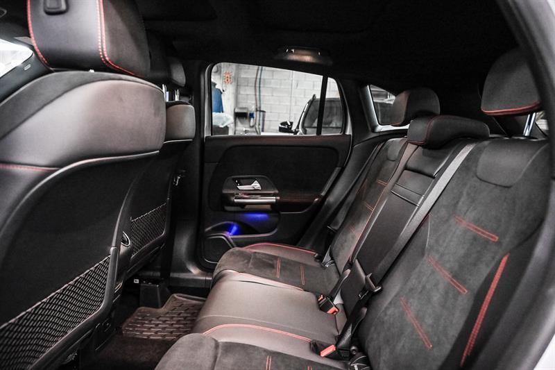 mercedes-benz GLA250 2022 - 26