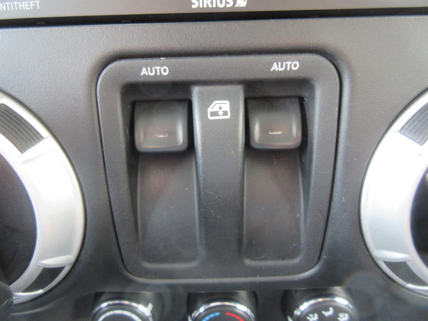 jeep Wrangler 2013 - 23