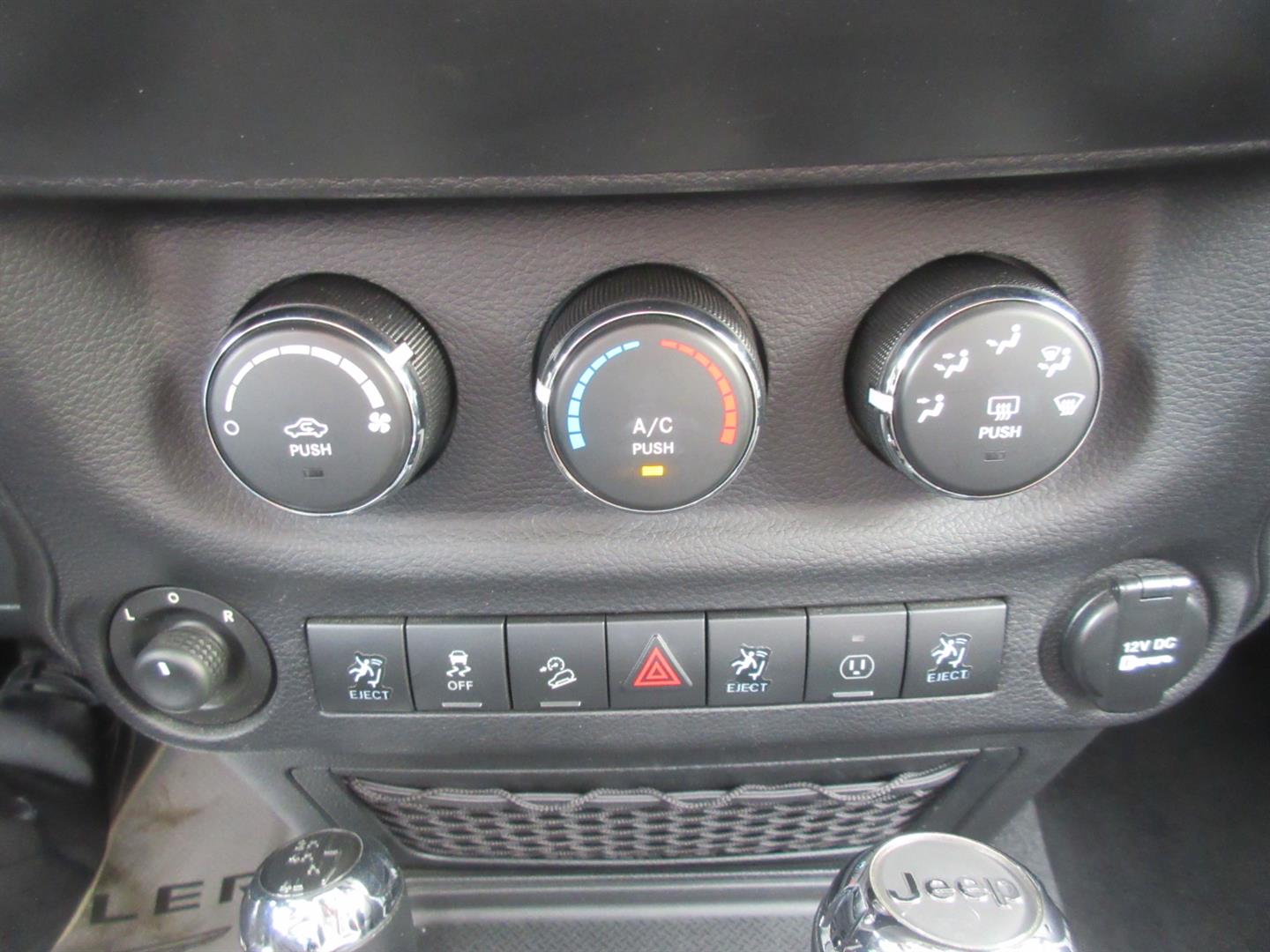 jeep Wrangler 2013 - 31