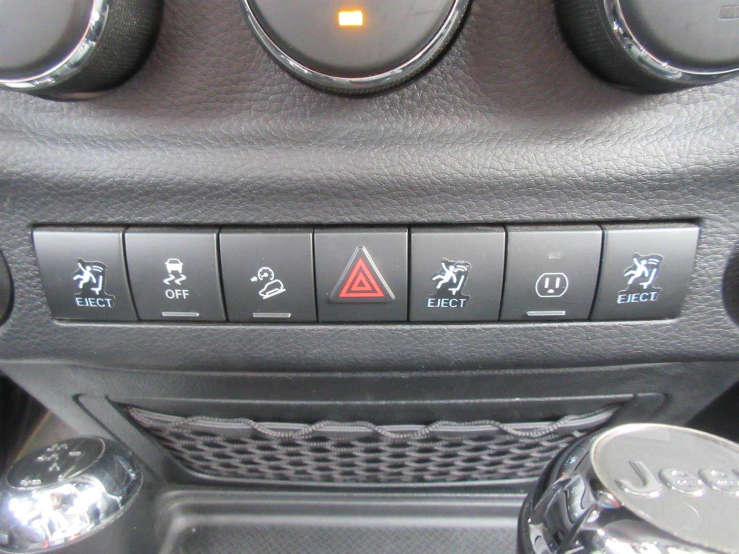jeep Wrangler 2013 - 32