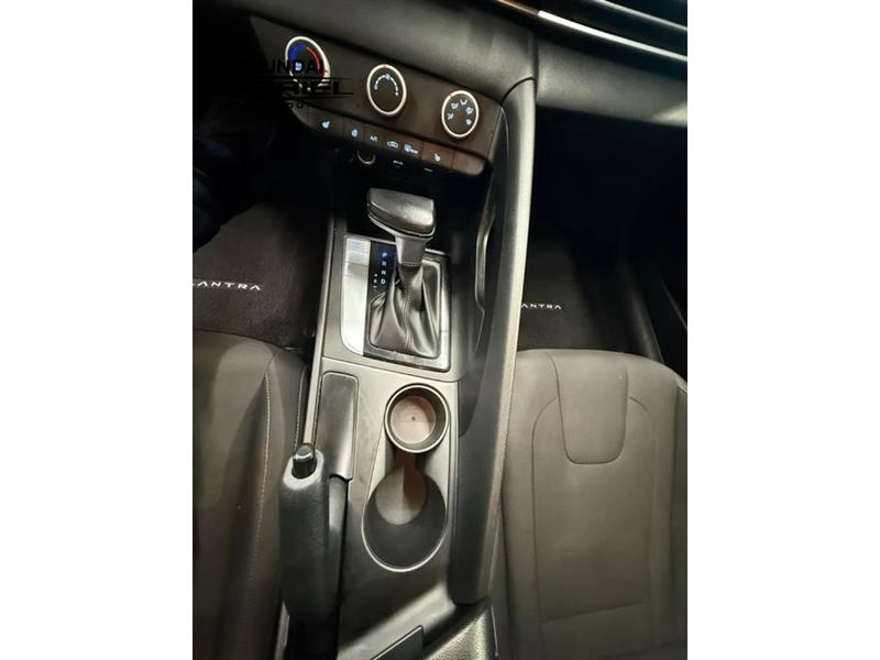 hyundai Elantra 2021 - 18