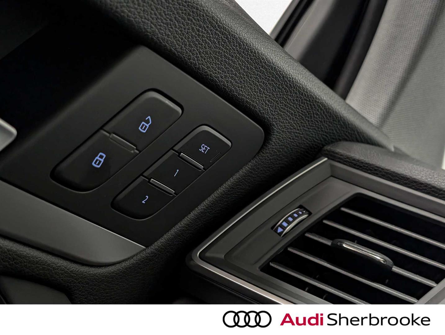 audi Q5 2022 - 24