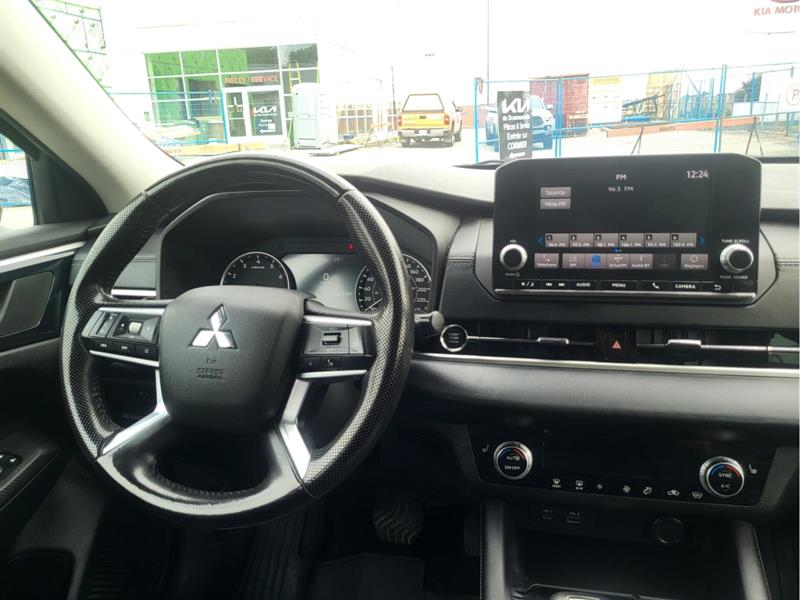 mitsubishi Outlander 2022 - 11