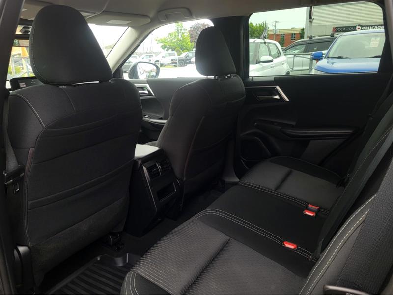 mitsubishi Outlander 2022 - 17