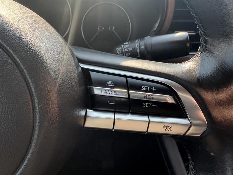 mazda Mazda3 2023 - 17