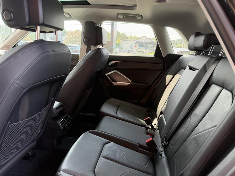 audi Q3 2021 - 12