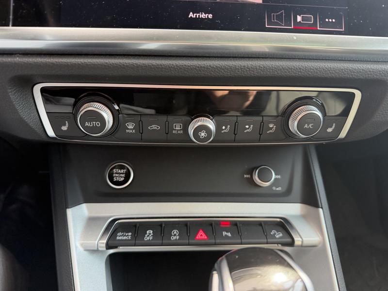 audi Q3 2021 - 16