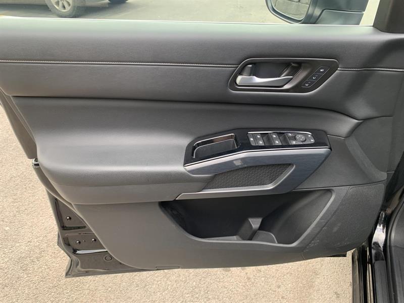 nissan Pathfinder 2024 - 12