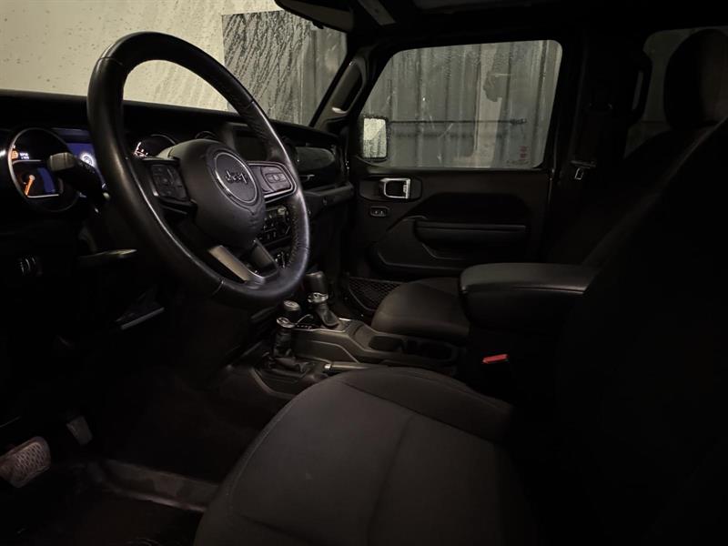 jeep Wrangler 2023 - 14