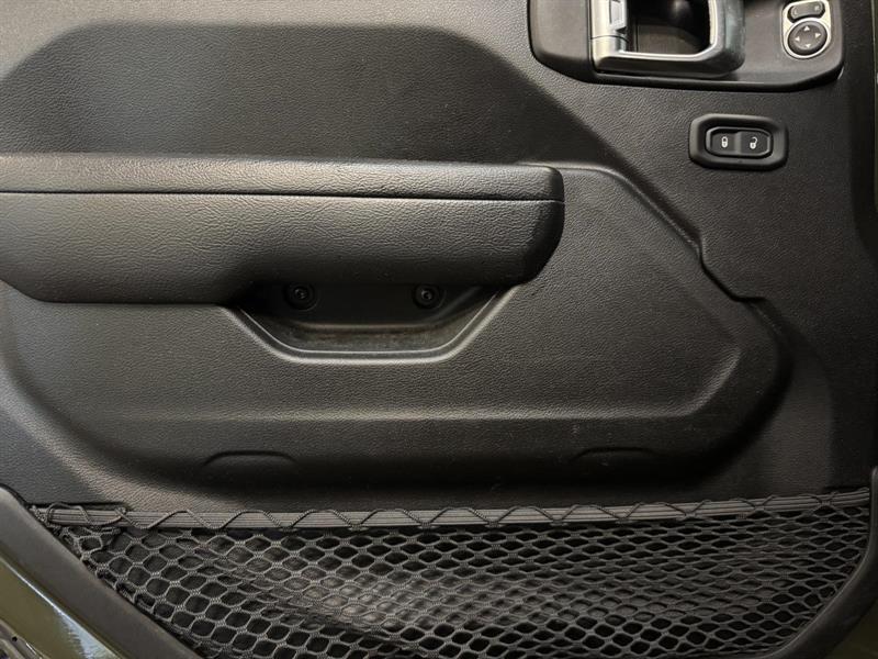 jeep Wrangler 2023 - 16