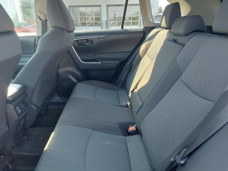 toyota RAV4 2025 - 11
