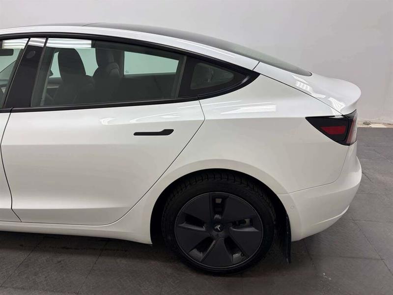 tesla Model 3 2022 - 4