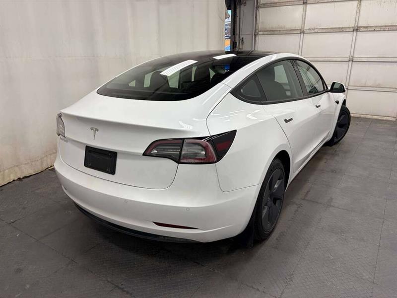 tesla Model 3 2022 - 10