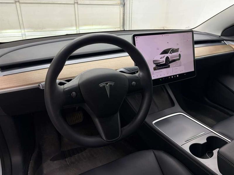 tesla Model 3 2022 - 18