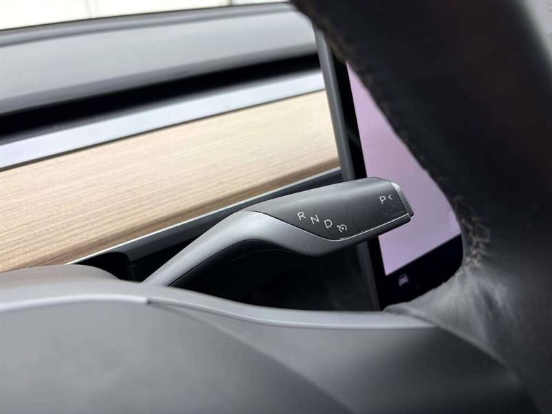 tesla Model 3 2022 - 22