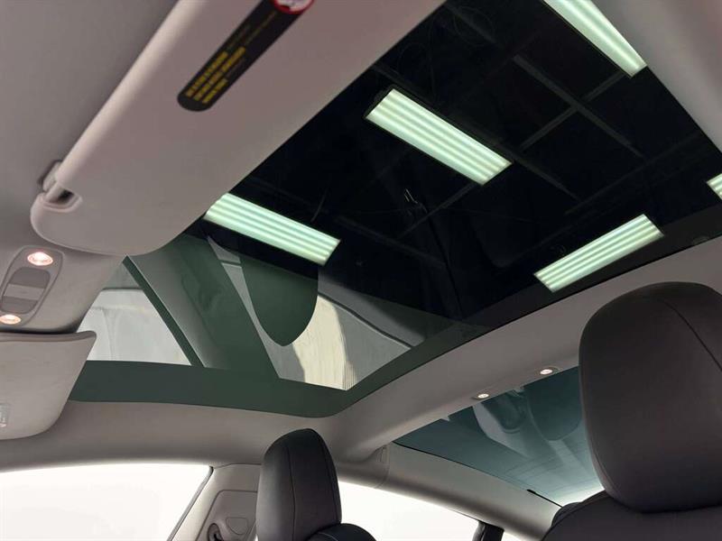 tesla Model 3 2022 - 26