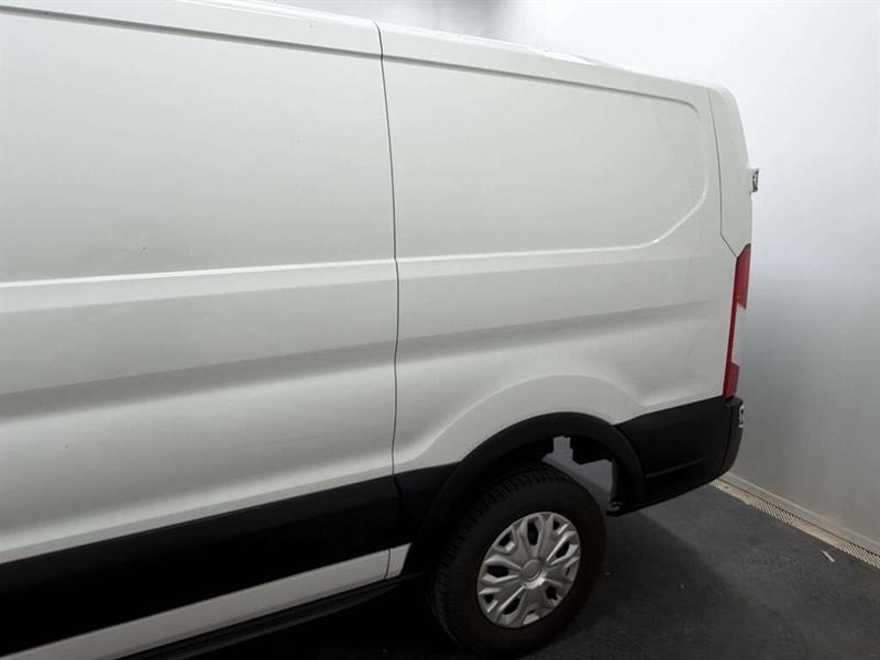 ford E-Transit Cargo Van 2023 - 5