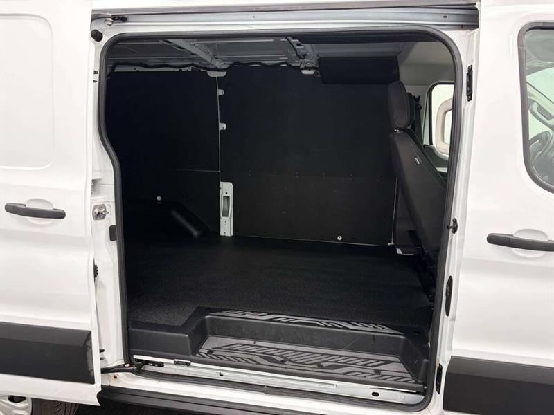 ford E-Transit Cargo Van 2023 - 15