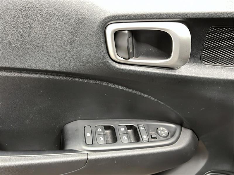 hyundai Venue 2023 - 21