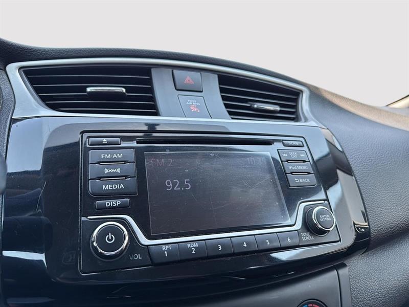 nissan Sentra 2017 - 26