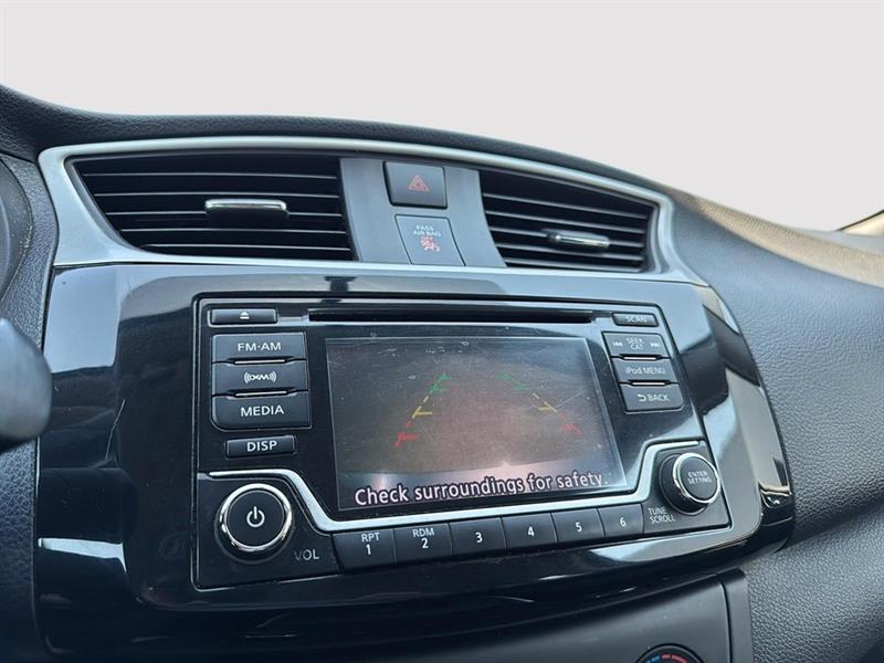 nissan Sentra 2017 - 30