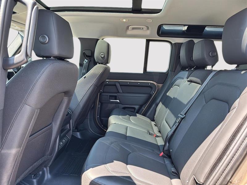 land rover Defender 2025 - 17