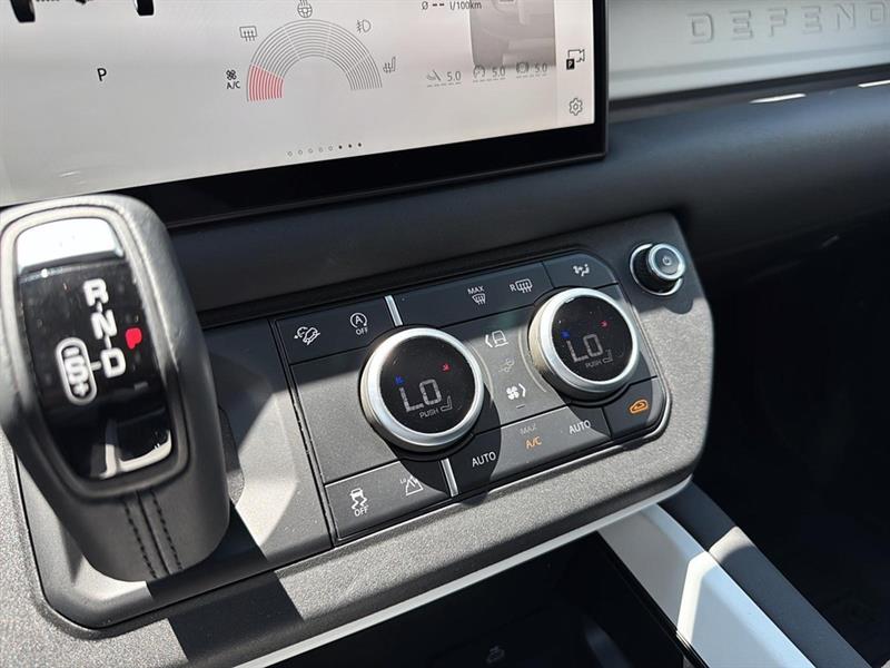 land rover Defender 2025 - 39