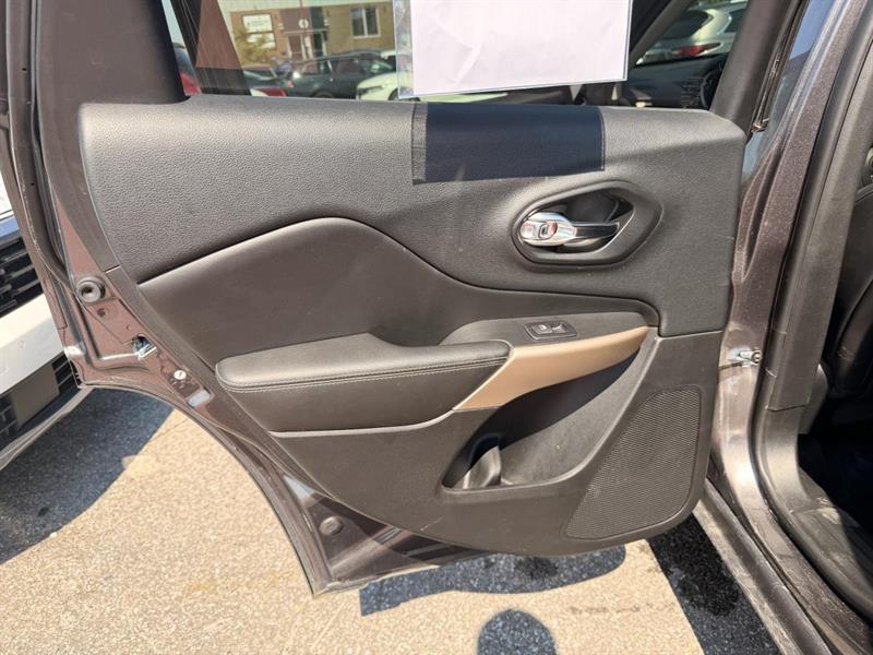 jeep Cherokee 2018 - 23