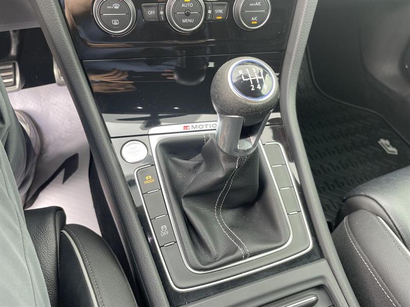 volkswagen Golf R 2018 - 17