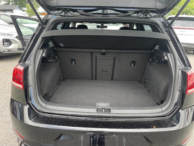 volkswagen Golf R 2018 - 29