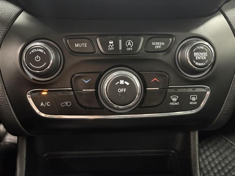 jeep Cherokee 2019 - 16